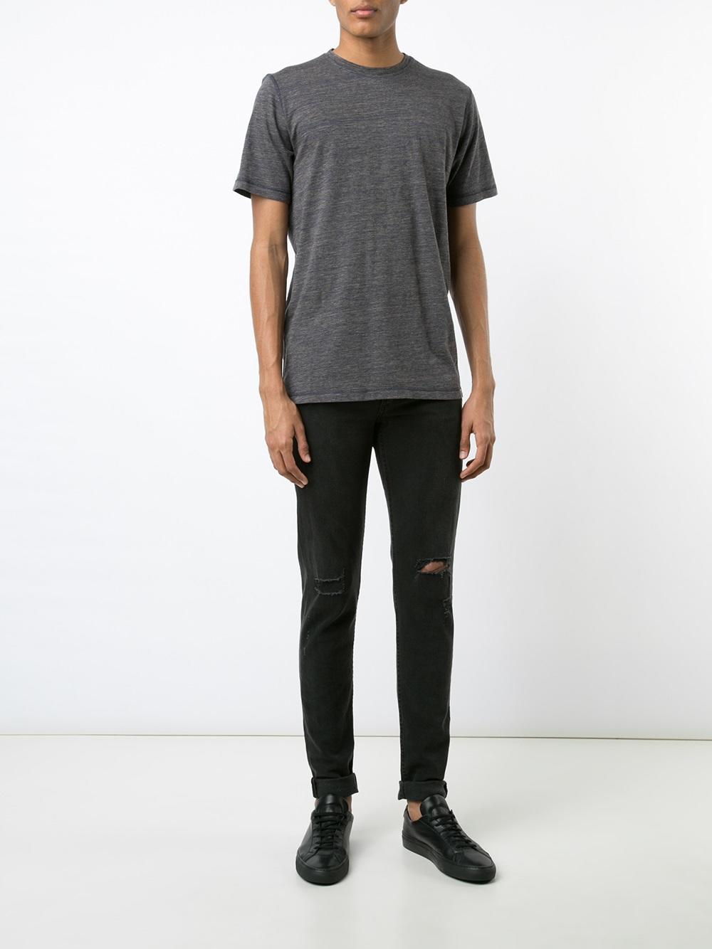 plain T-shirt 