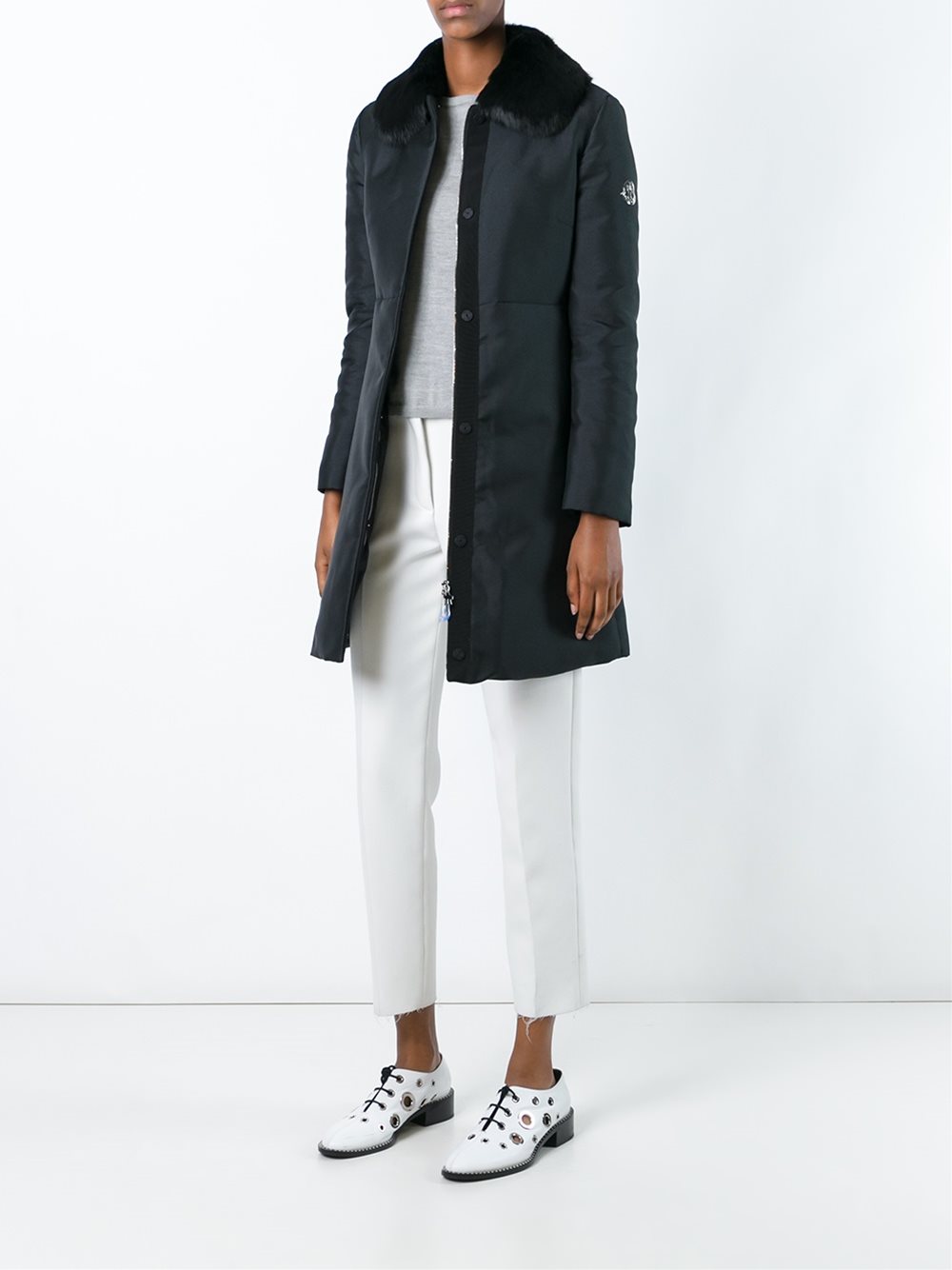 collar detail fitted coat