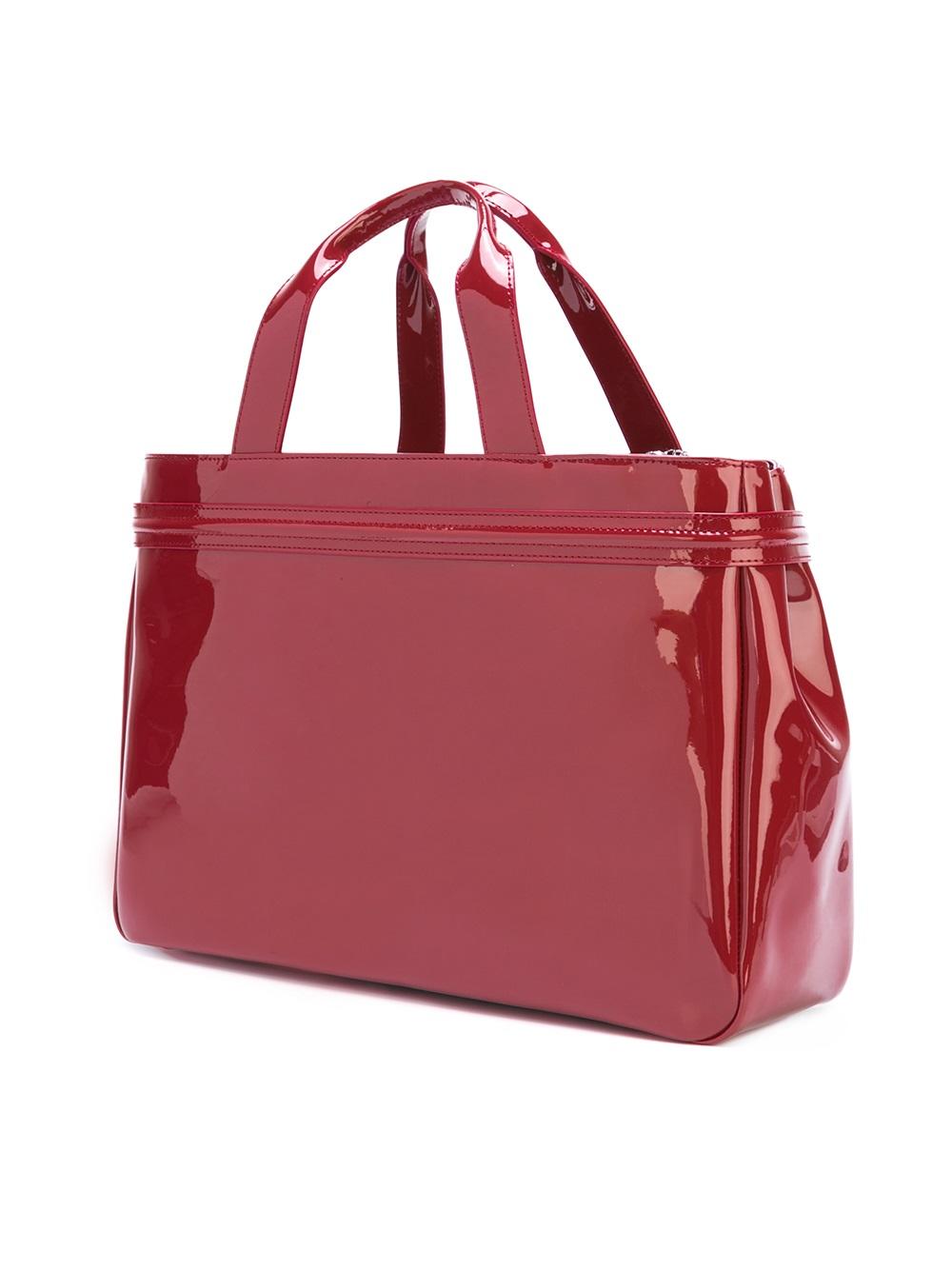 medium logo embossed tote