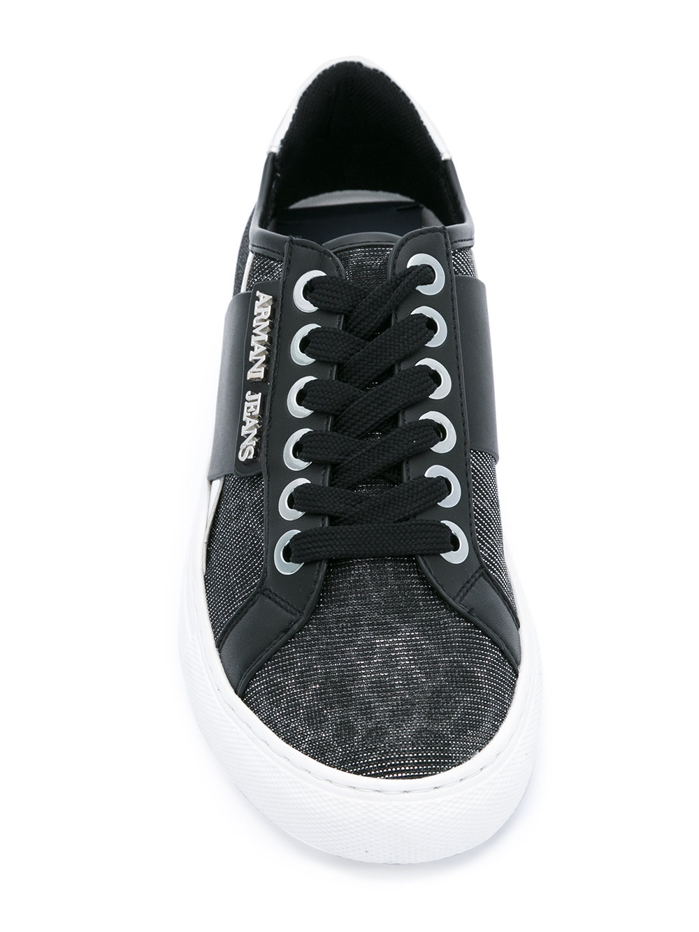 lace up trainers 