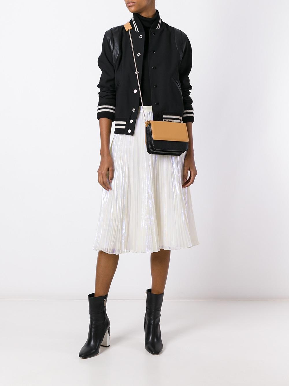 chain strap shoulder bag
