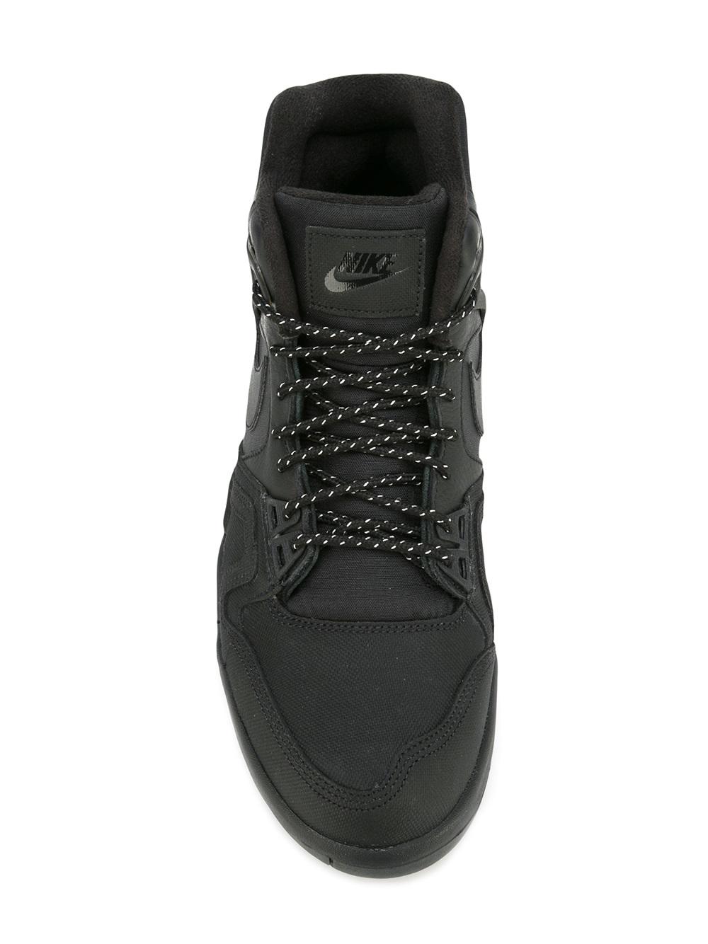 Air Tech Challenge II运动鞋