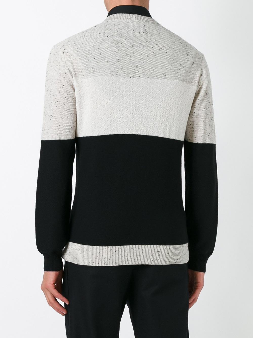 round neck jumper