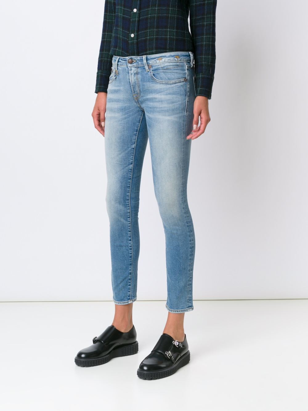 stonewashed cropped jeans