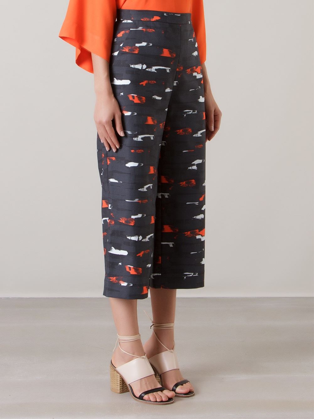 Abstract print wide leg cropped trousers