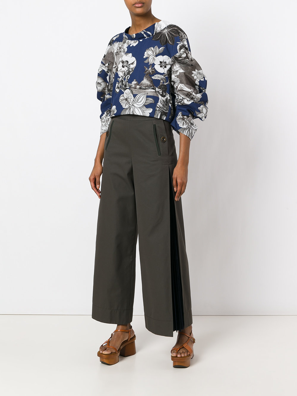 pleated insert trousers