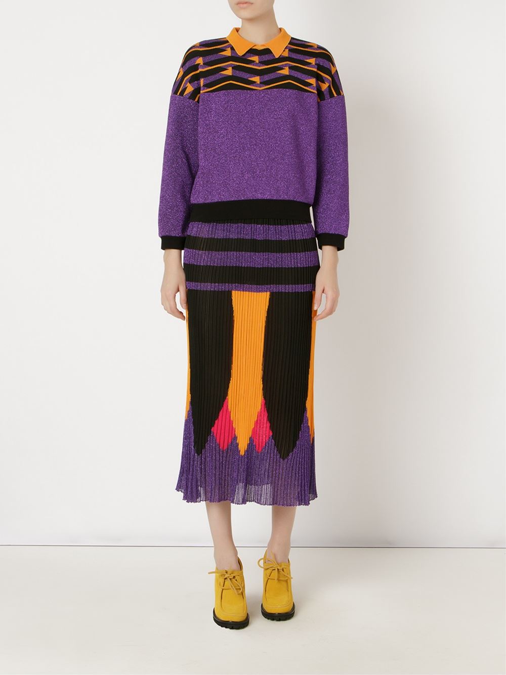 geometric pattern knit blouse