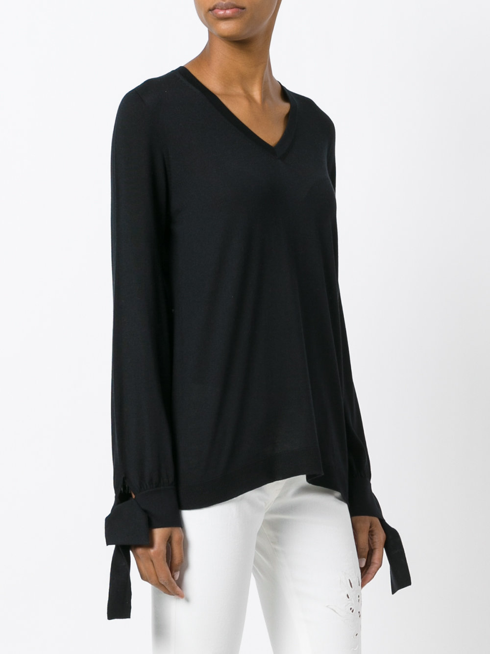 V-neck jumper