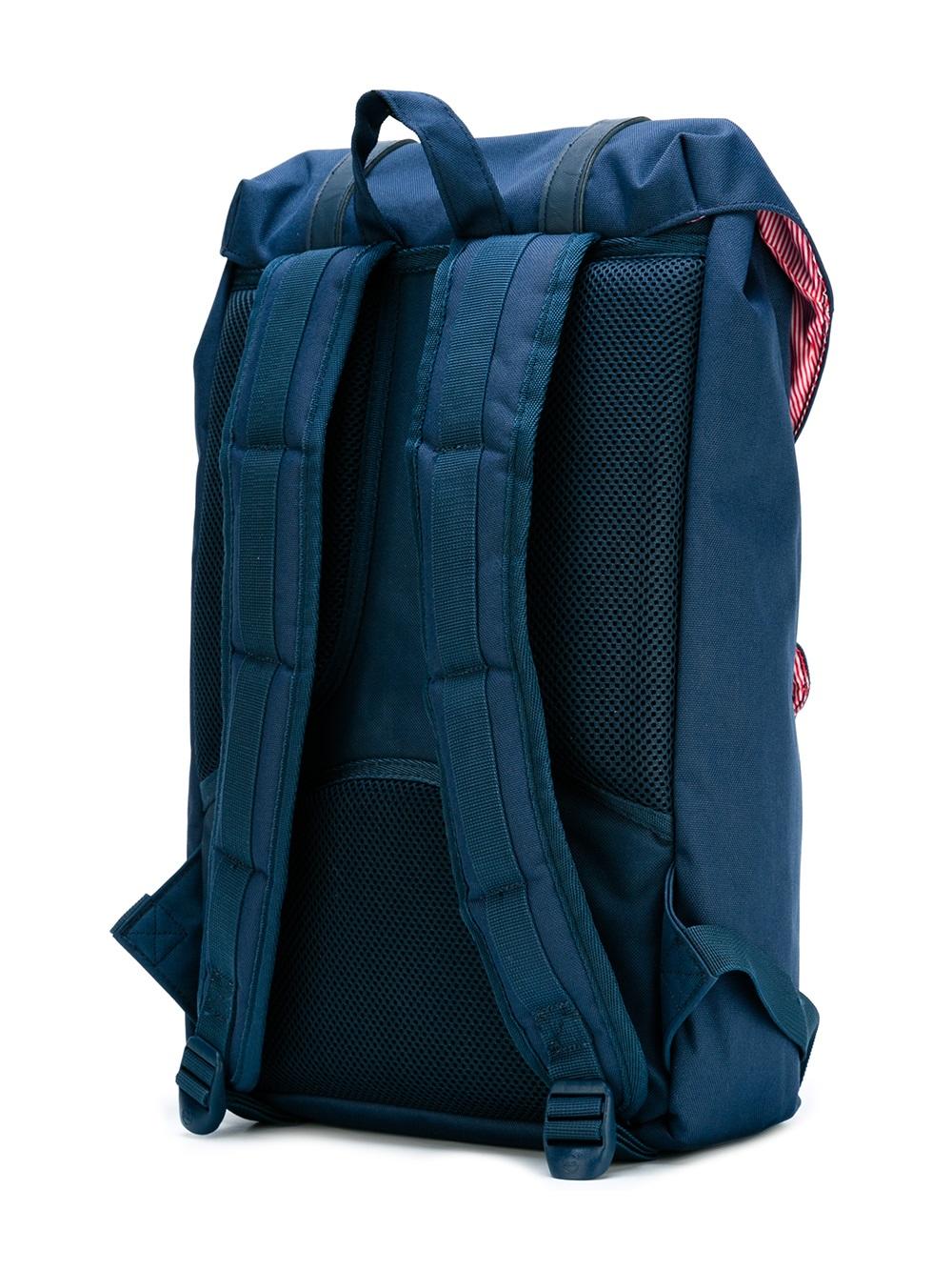 double strap fastening backpack