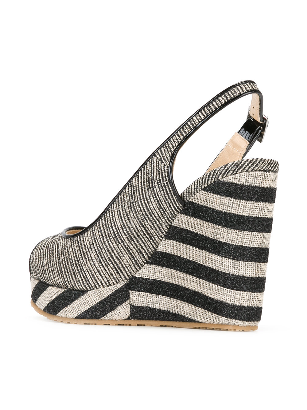 Prova sandals