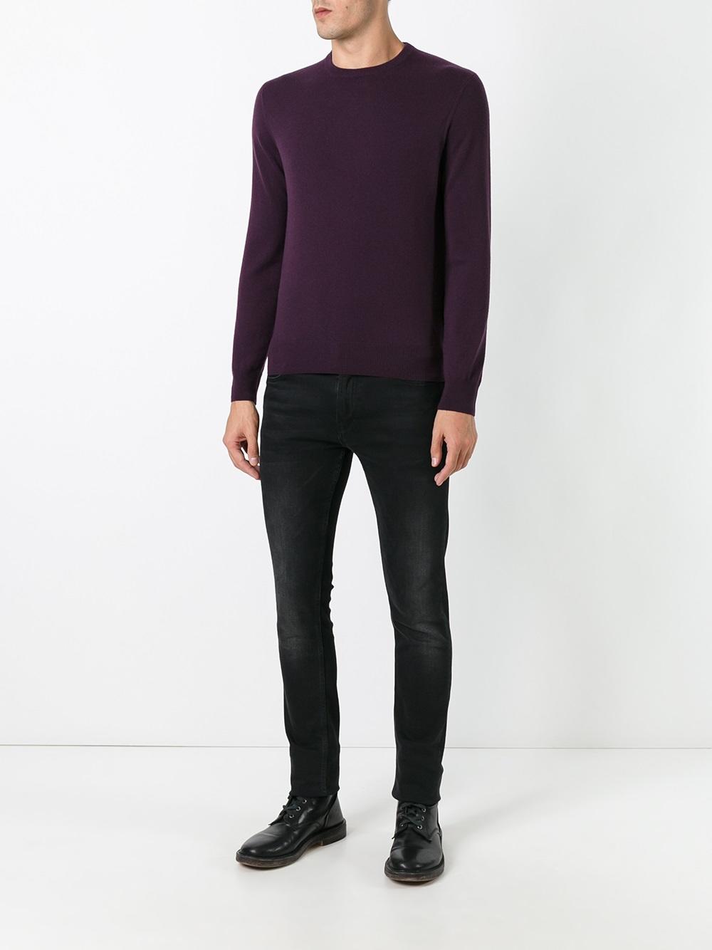 round neck jumper