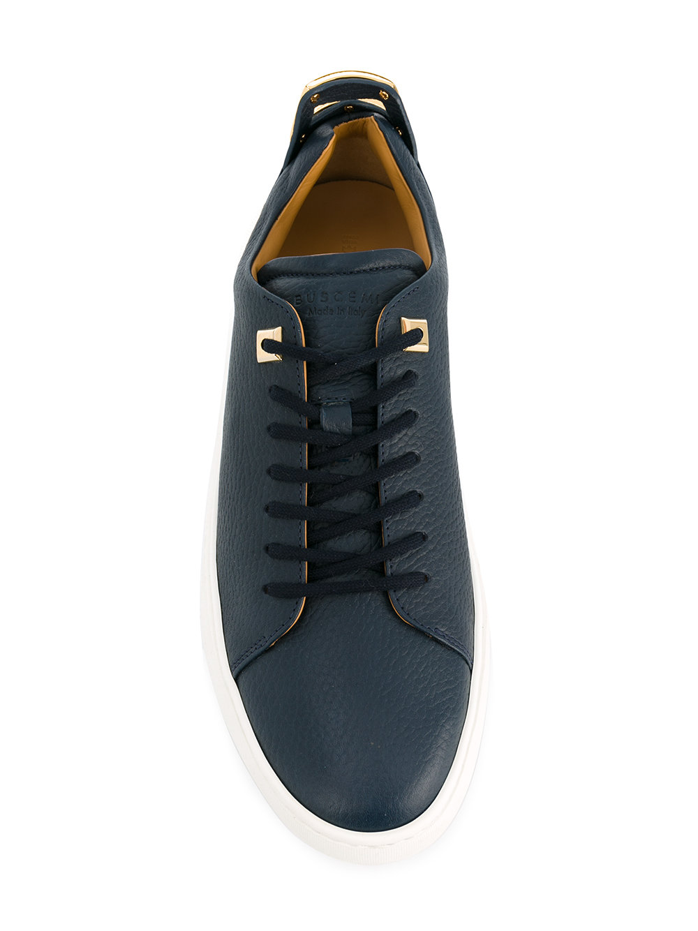 contrast trainers 