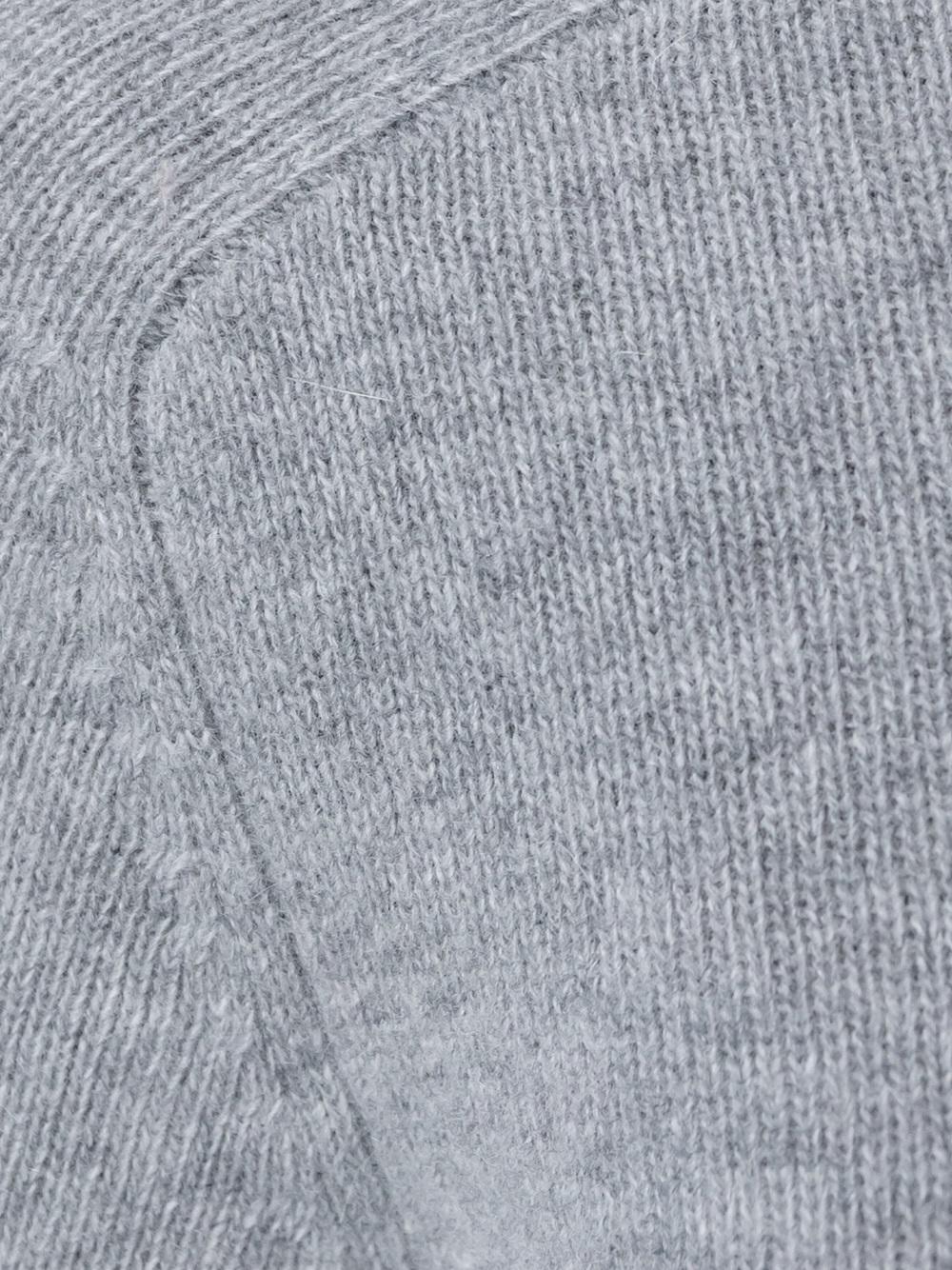 round neck jumper