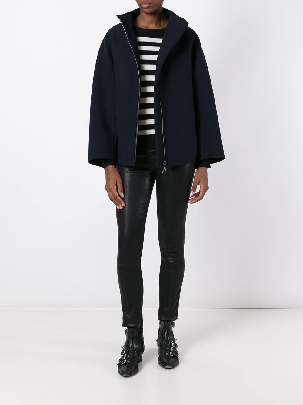 zipped coat 