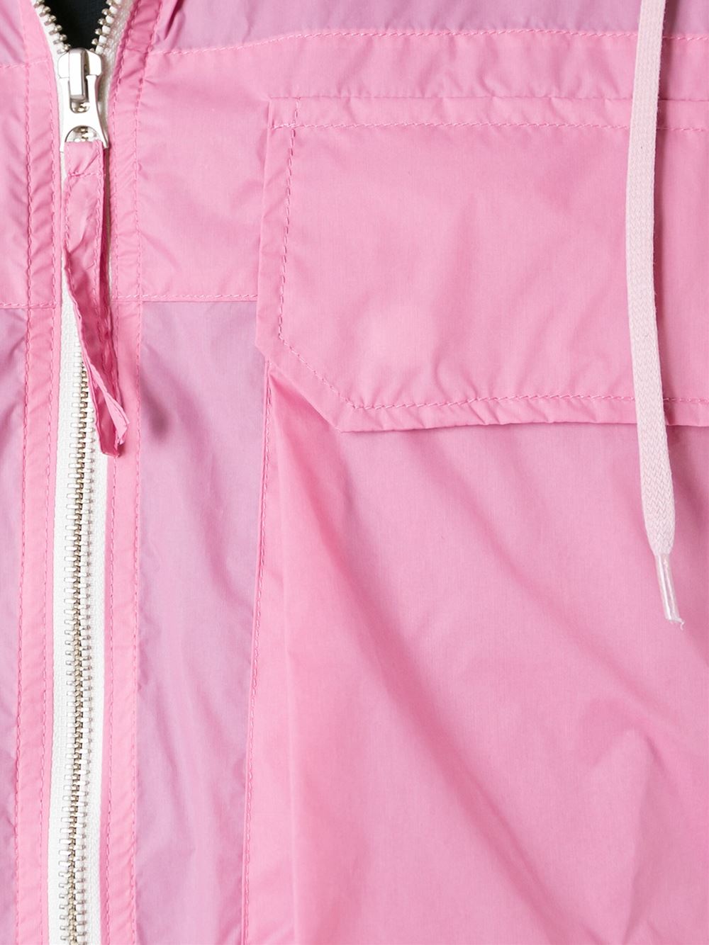 'Cropped Lizard Parka'夹克