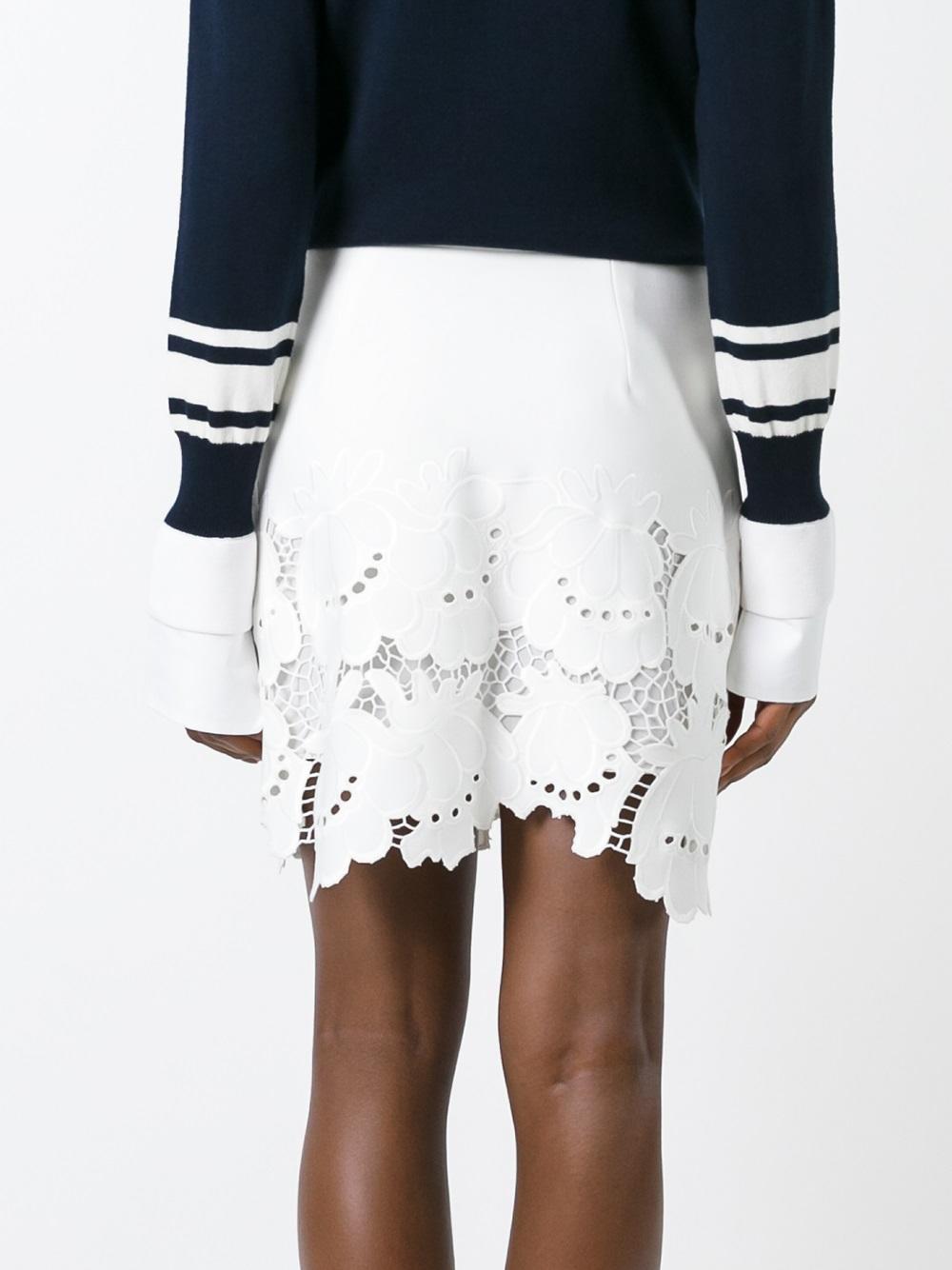 embroidered flowers skirt