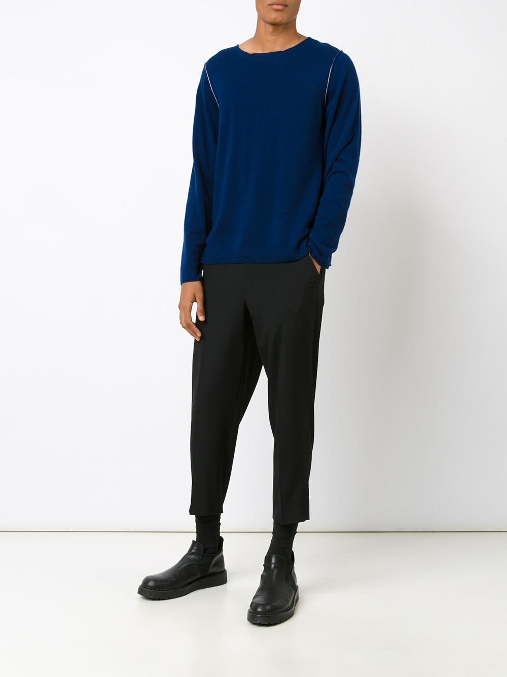 round neck jumper