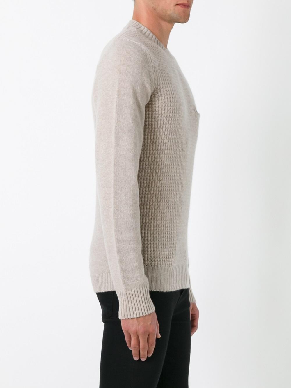 round neck jumper
