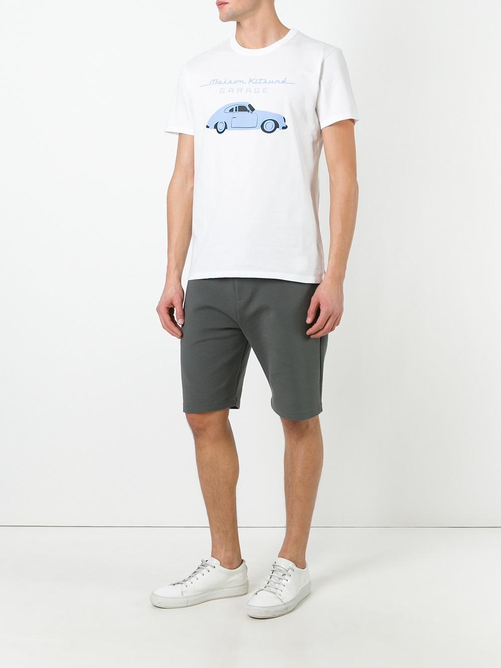 car print T-shirt