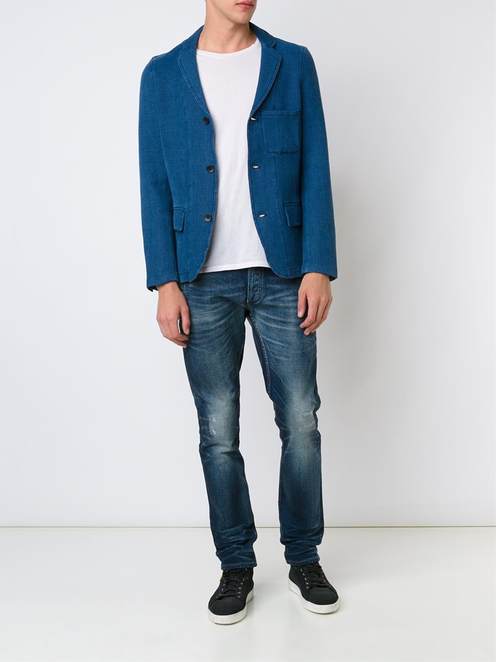 三排扣西装夹克