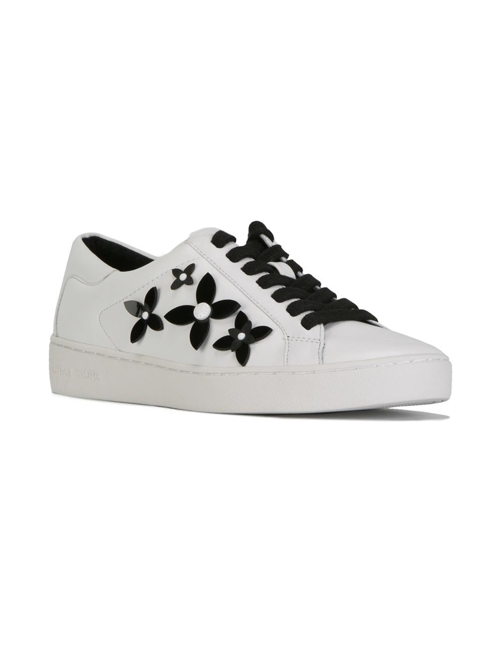 Lola sneakers