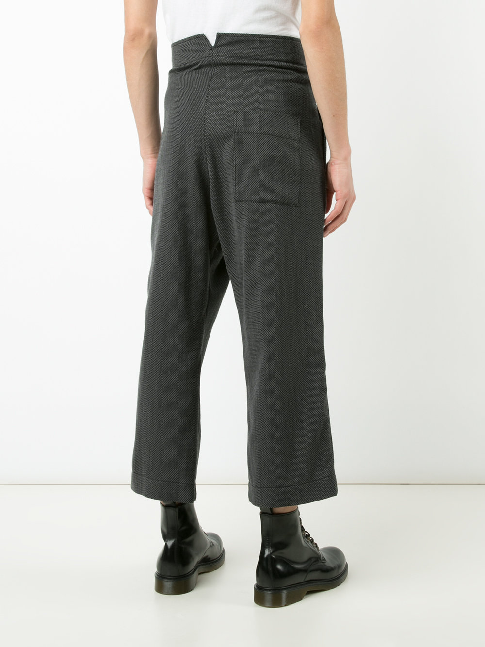 loose fit cropped trousers