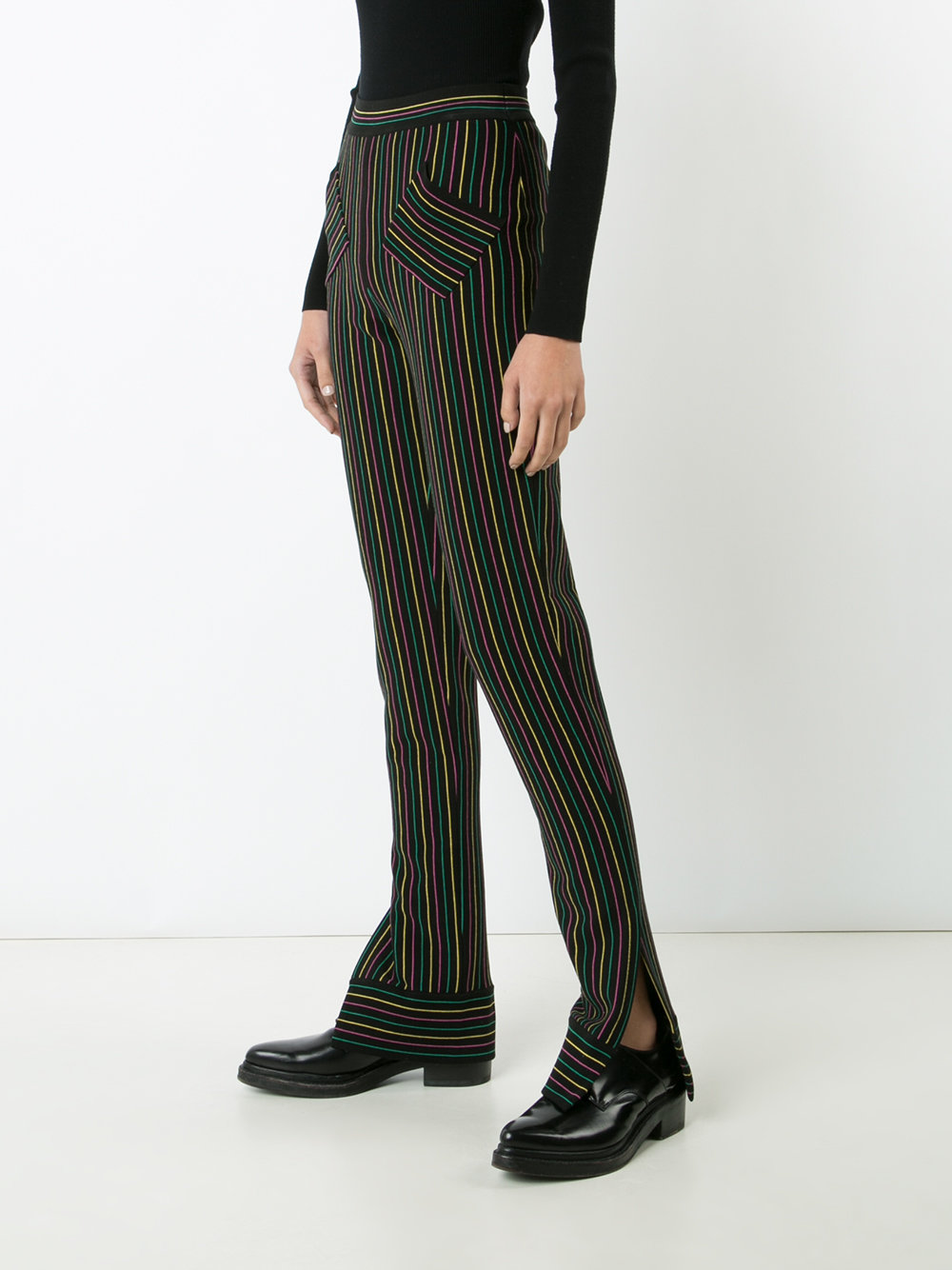 striped trousers 