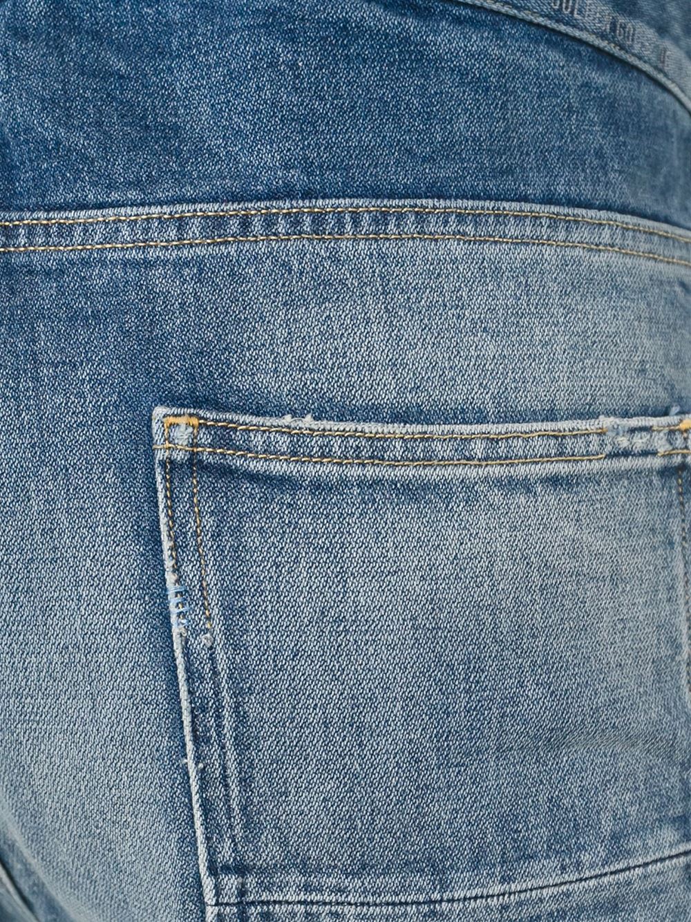直筒牛仔裤