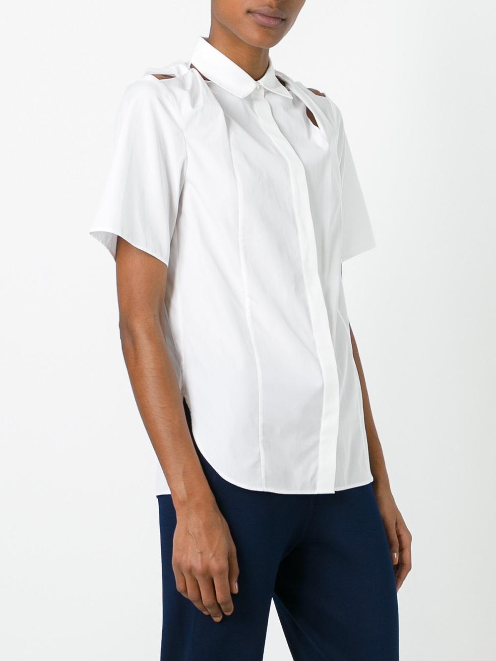 twist knot shortsleeved shirt