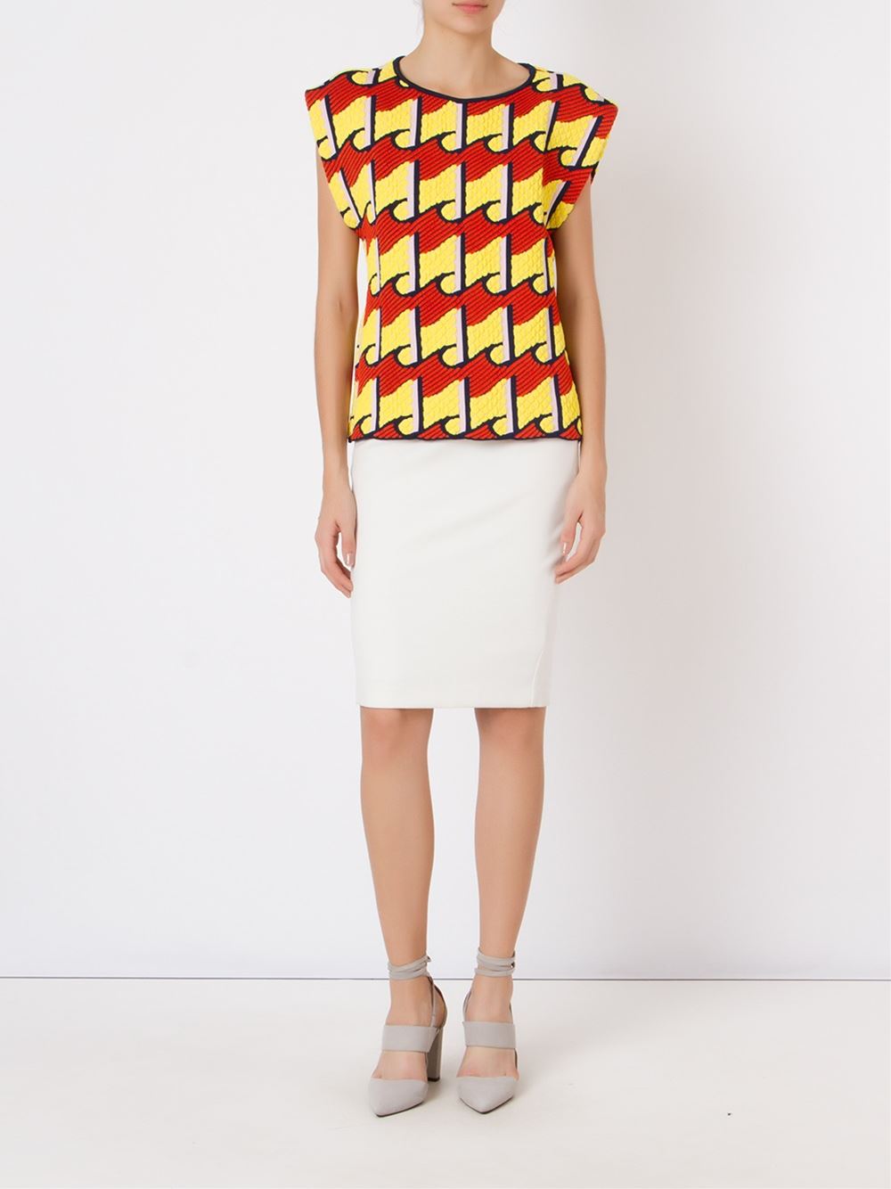 knit blouse