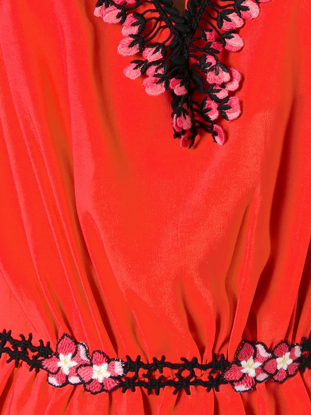 three-quarter sleeve blouse 