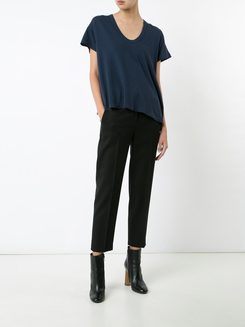 scoop neck T-shirt