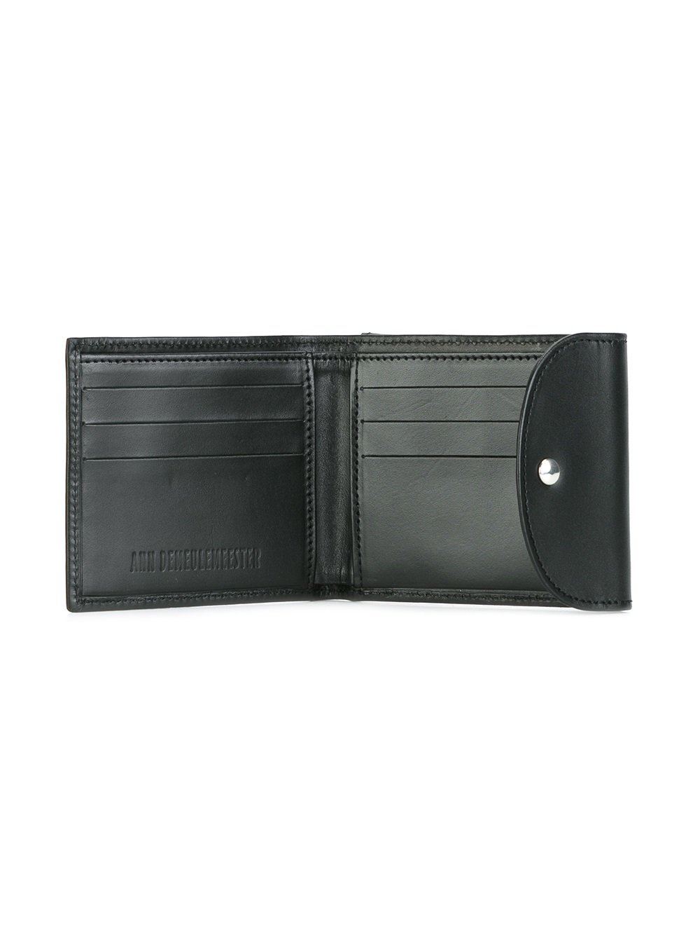 snap closure wallet