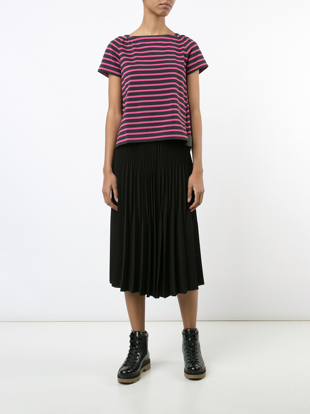 short-sleeve striped flared T-shirt