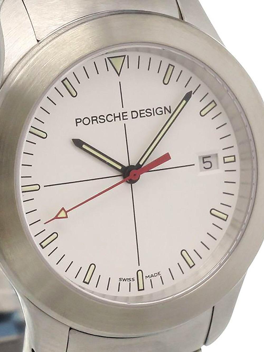 'P10' analog watch