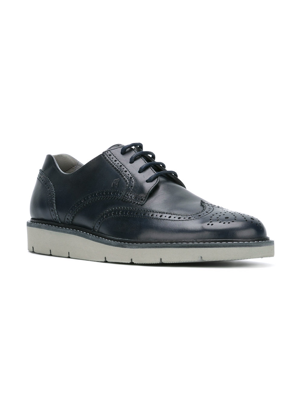 contrasting sole brogues