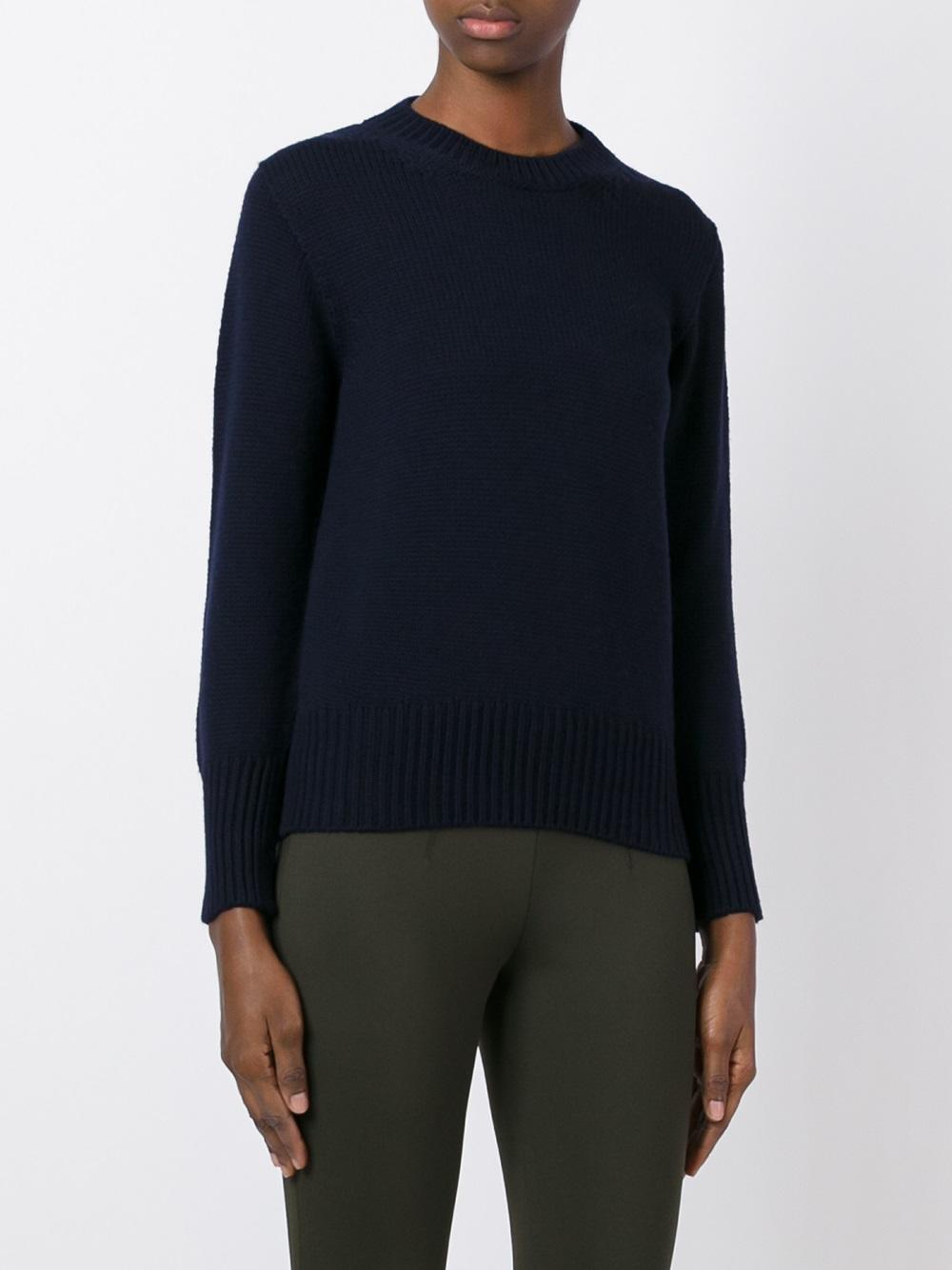 round neck jumper