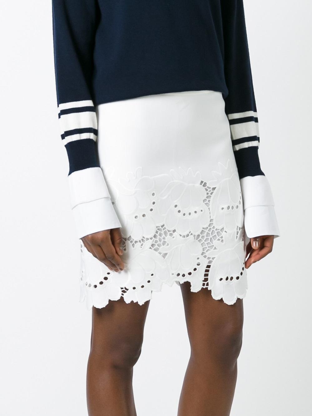 embroidered flowers skirt