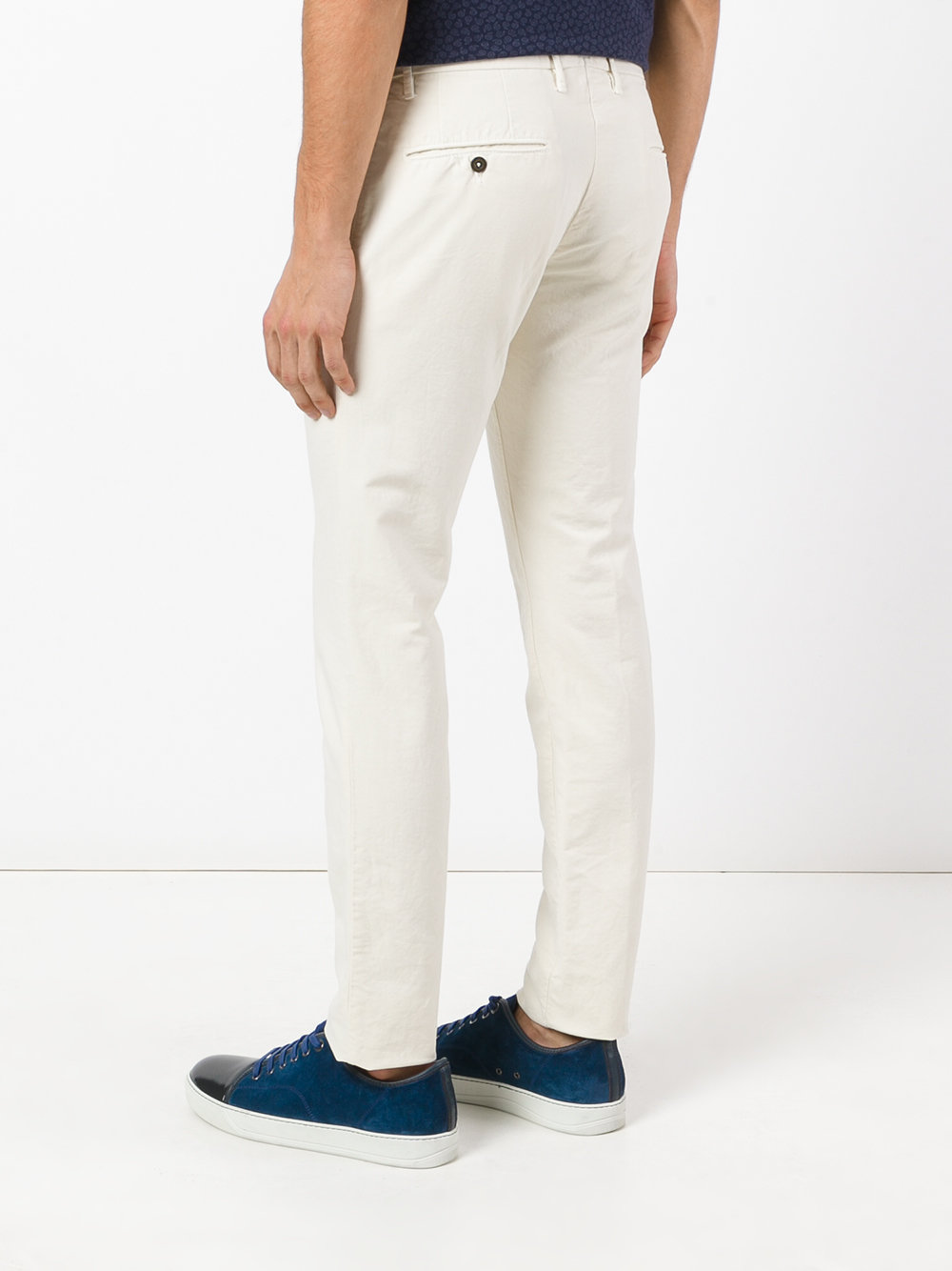straight-leg trousers 