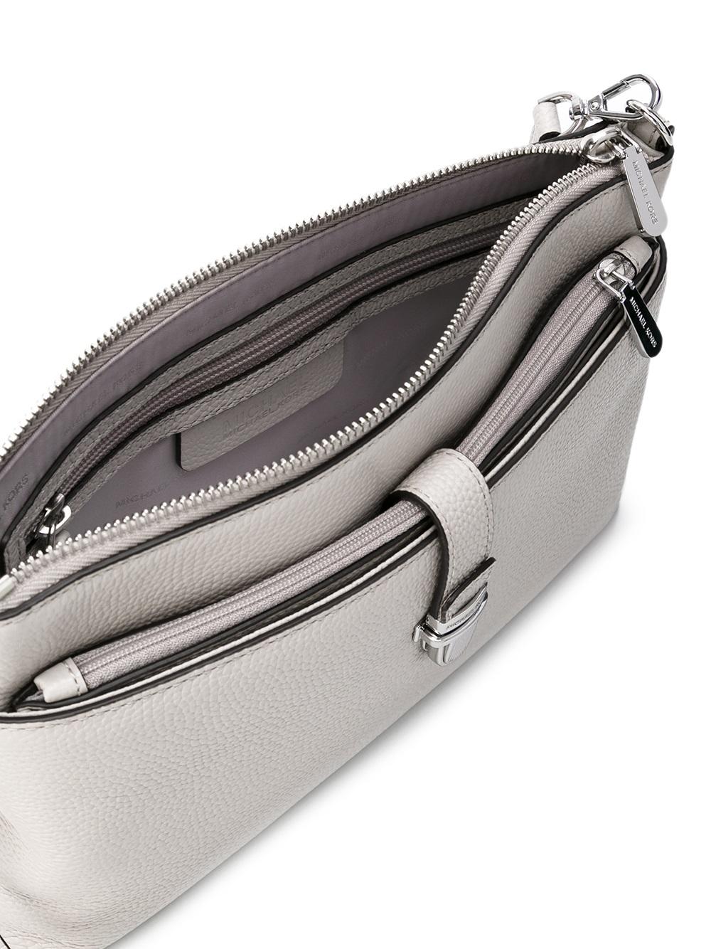 zipped shoulder bag
