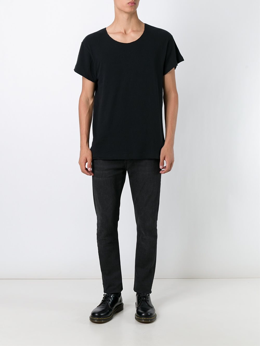 scoop neck T-shirt