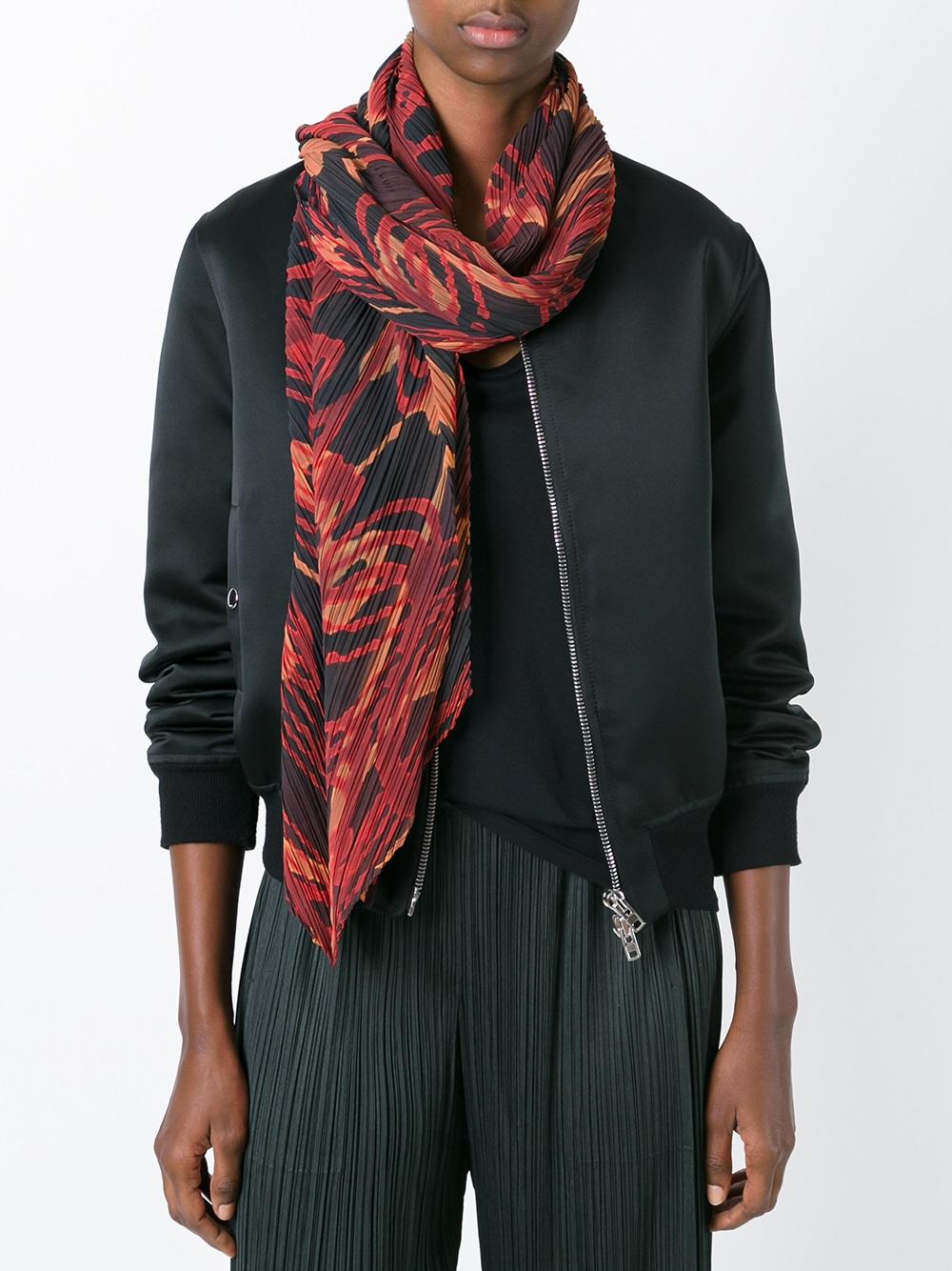 pleated scarf