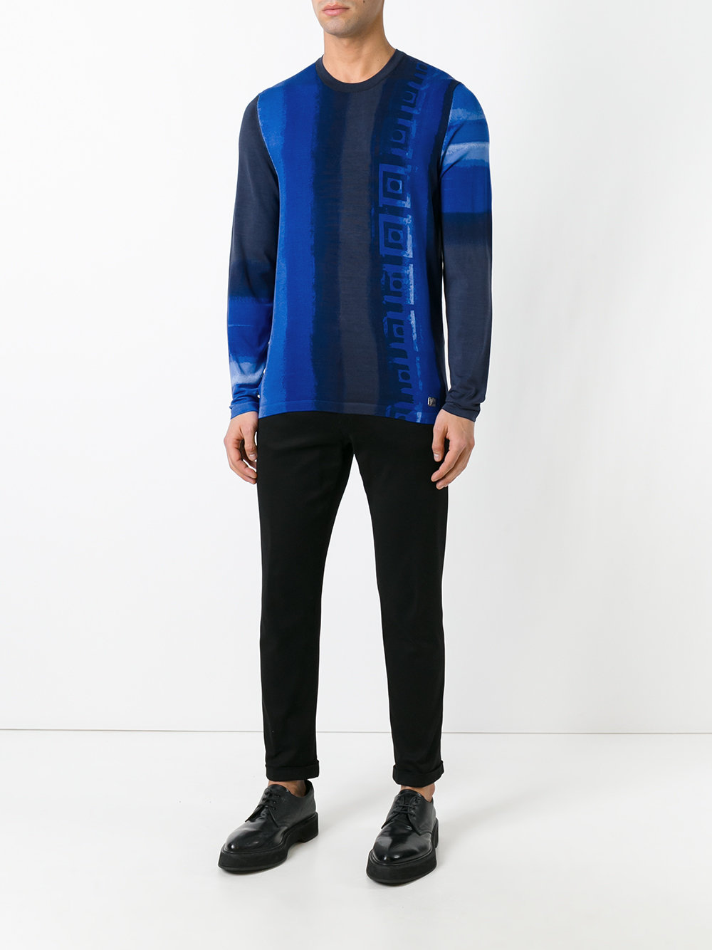 longsleeved T-shirt