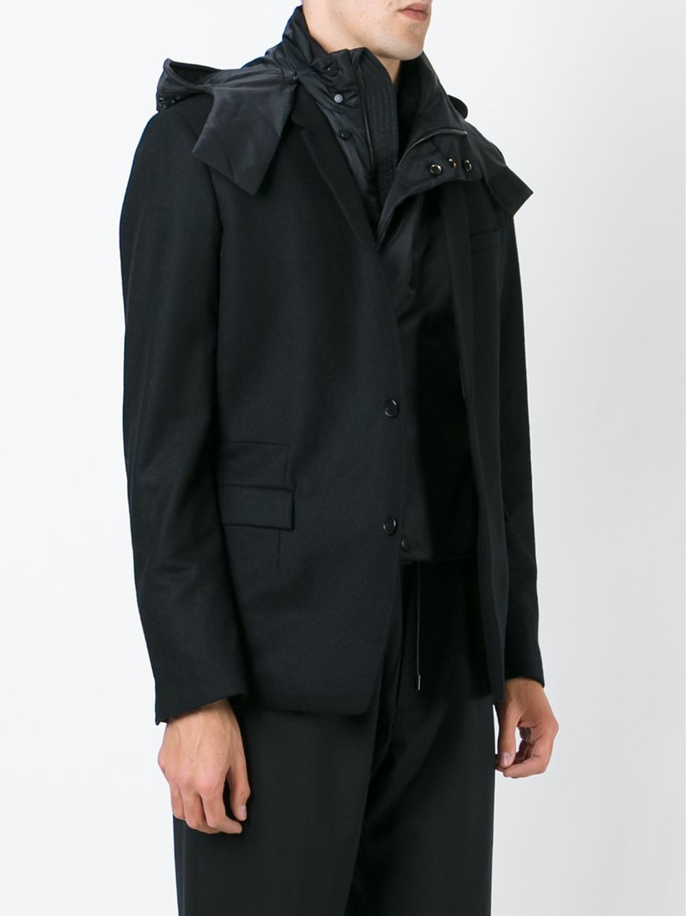 可拆卸兜帽西装夹克