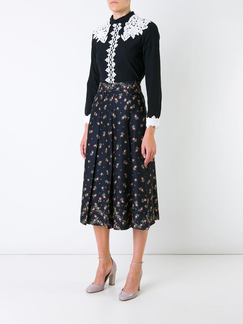 lace detail blouse
