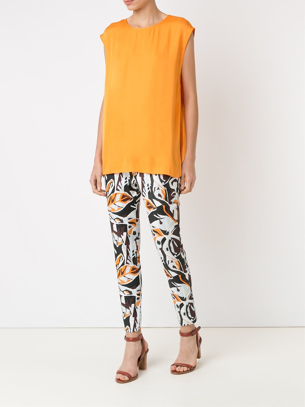 skinny trousers