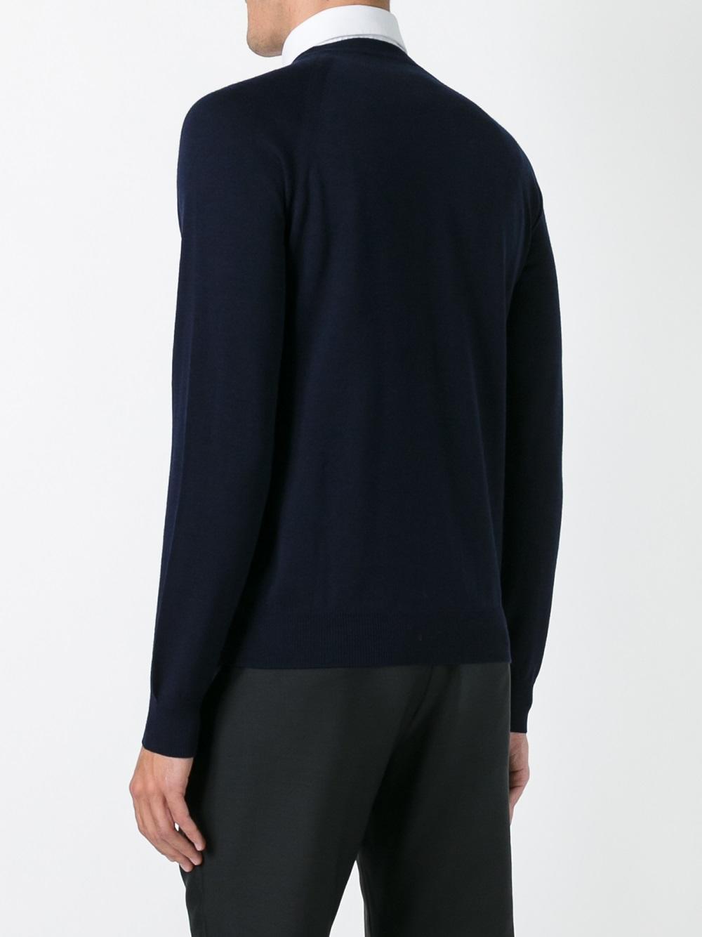 round neck jumper