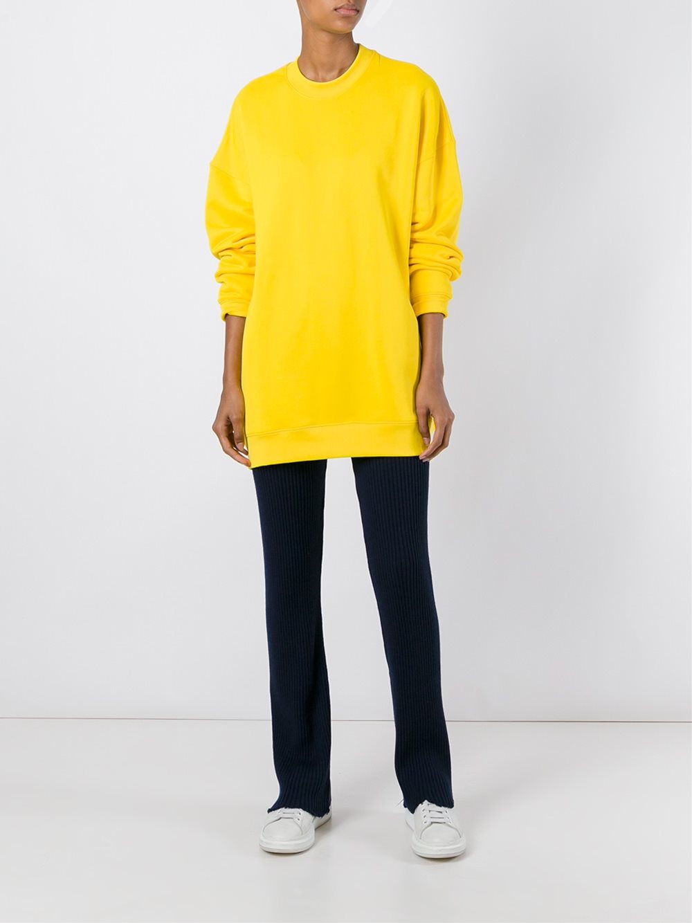 round neck long pullover