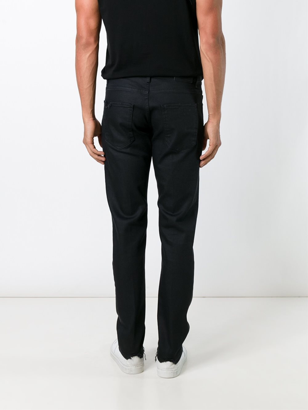 tapered jeans