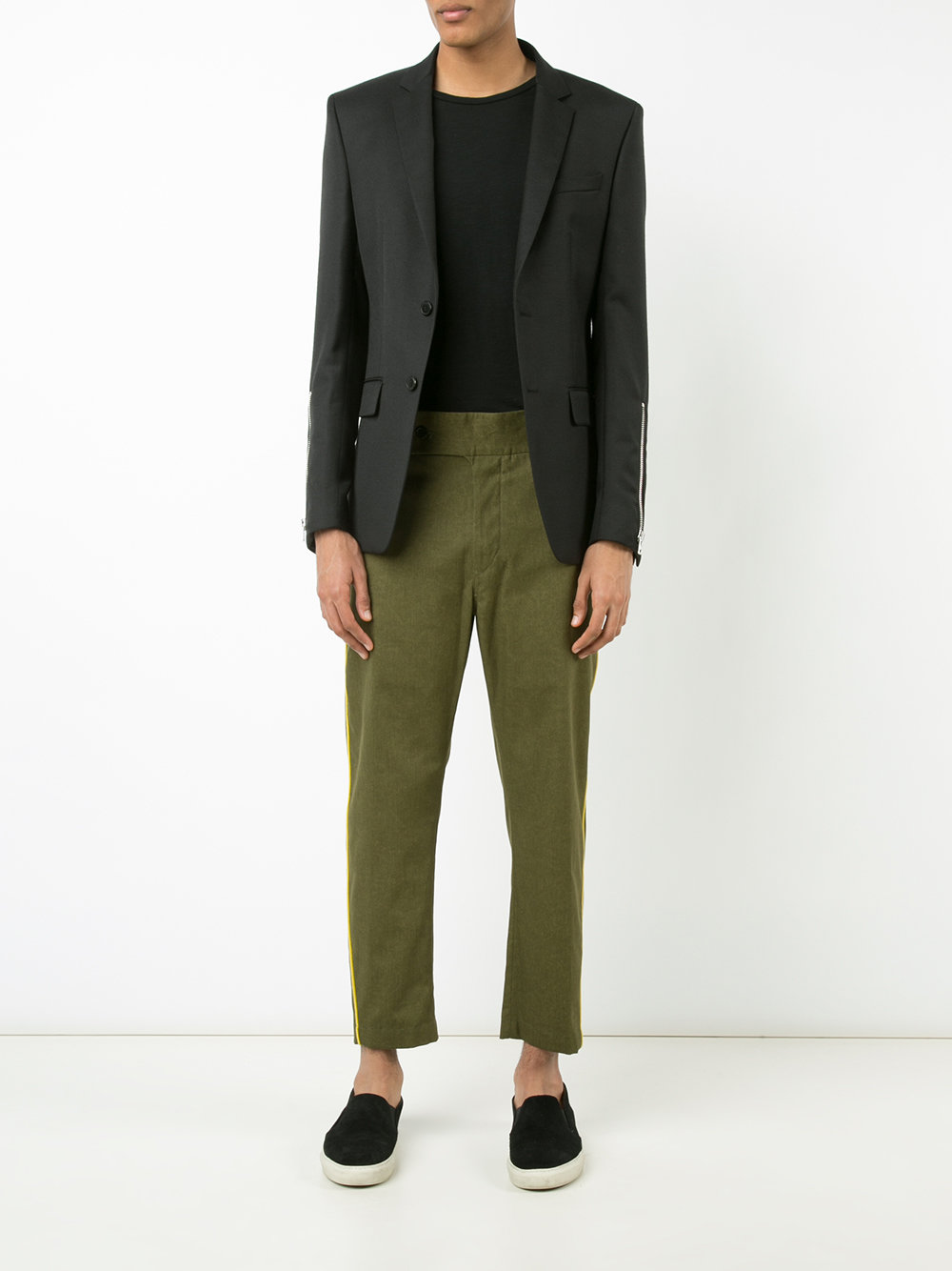 side pipping cropped trousers